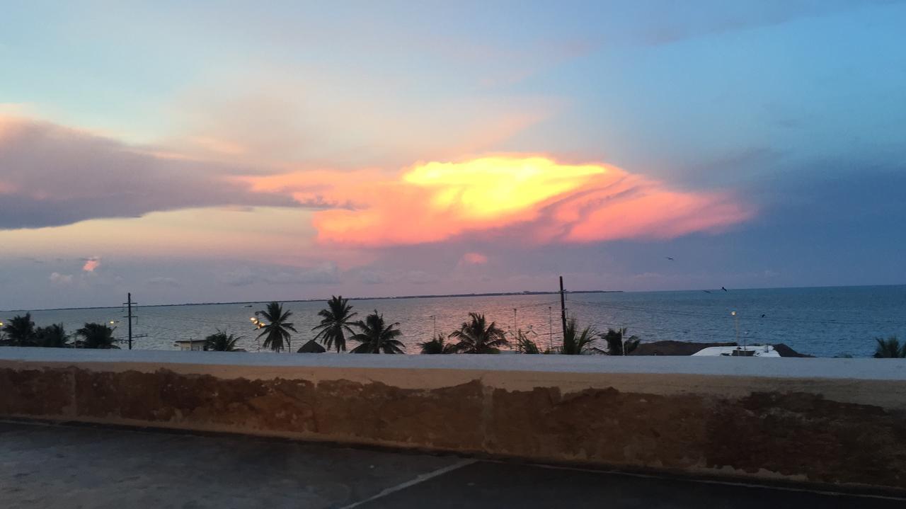 The Mermaid Hostel Beach (Adults Only) Канкун Екстер'єр фото