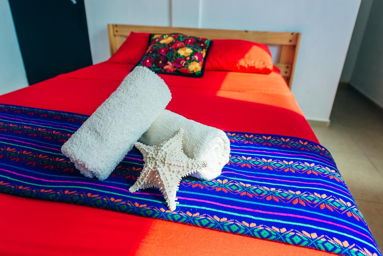 The Mermaid Hostel Beach (Adults Only) Канкун Екстер'єр фото